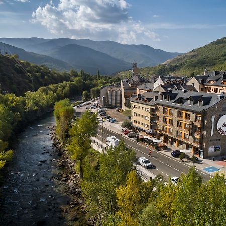 Hotel Restaurant Les Brases Сорт Экстерьер фото