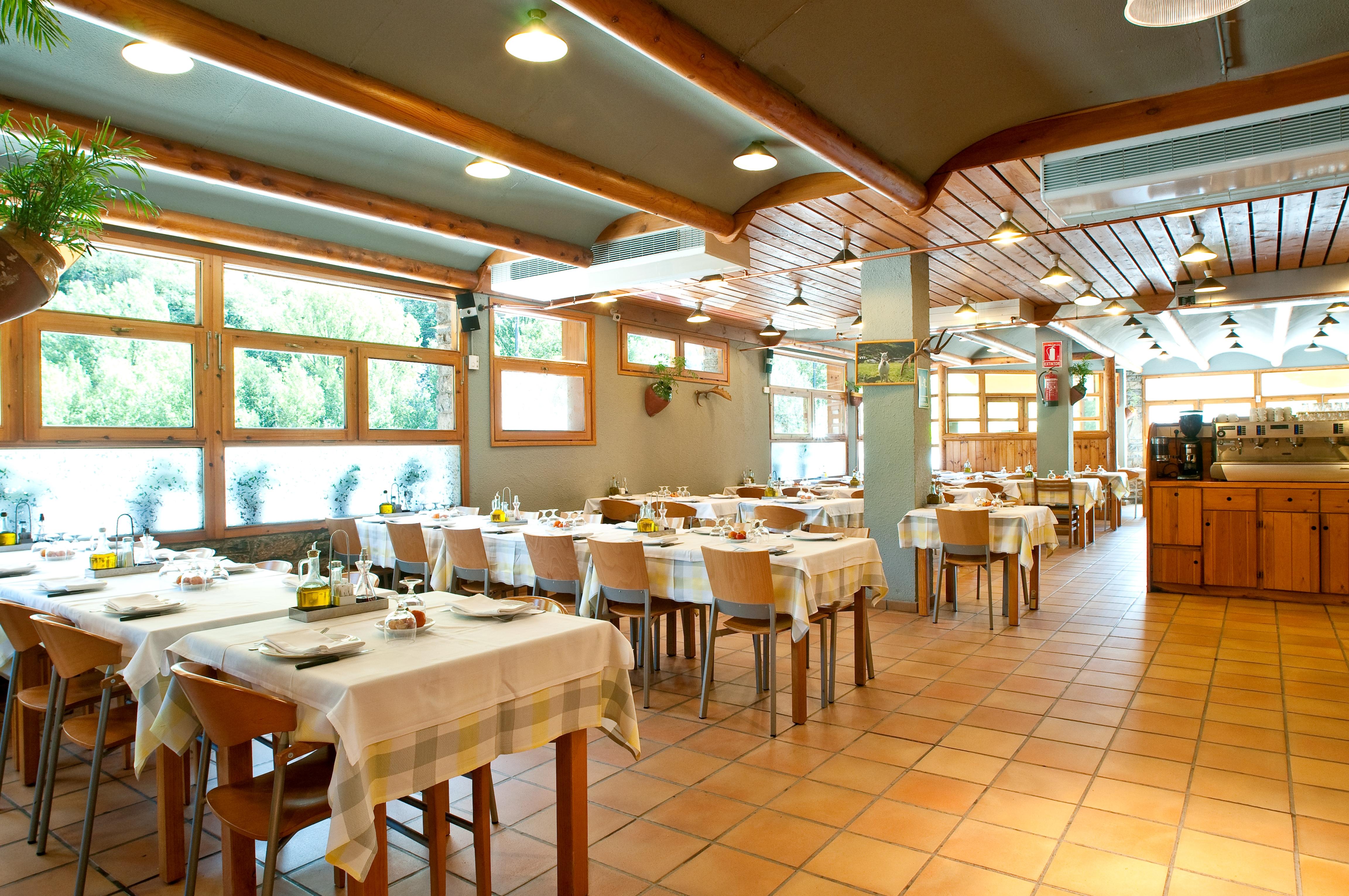 Hotel Restaurant Les Brases Сорт Экстерьер фото